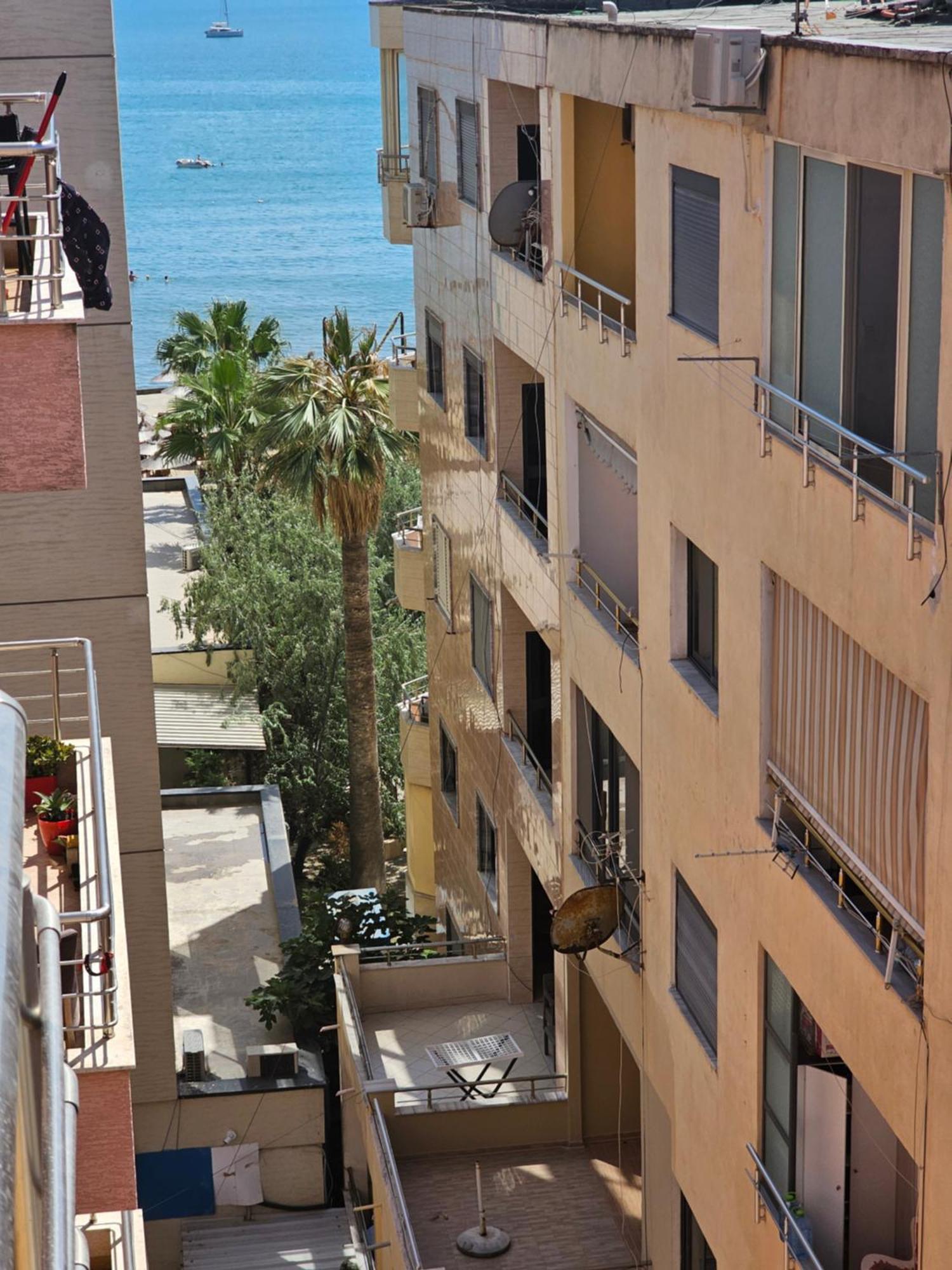 Bral Apartment 5 - Beachfront Durrës Zewnętrze zdjęcie