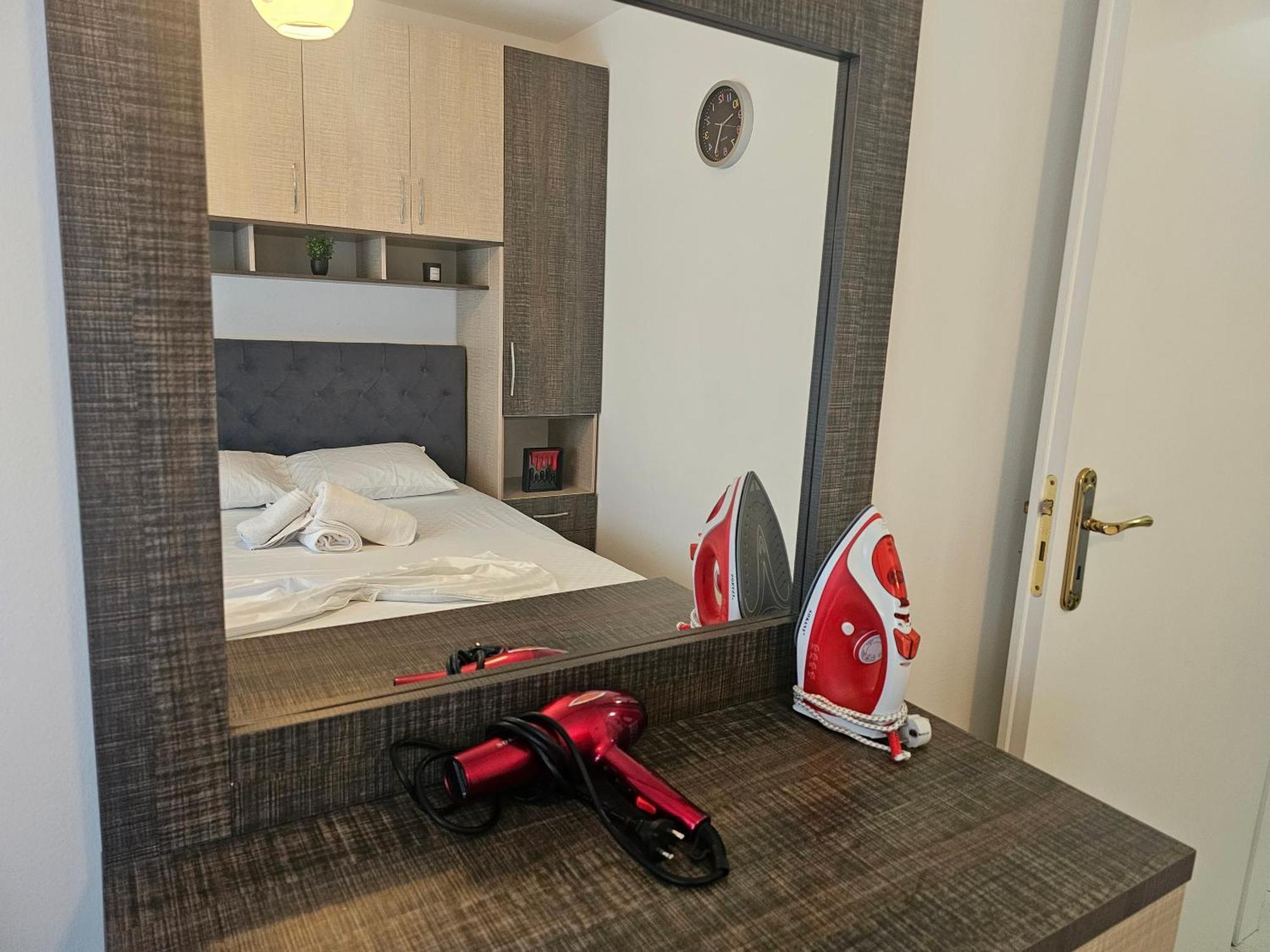 Bral Apartment 5 - Beachfront Durrës Zewnętrze zdjęcie